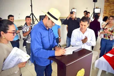 Gobernador logra mediación para arreglo de oleoducto de Barrancabermeja